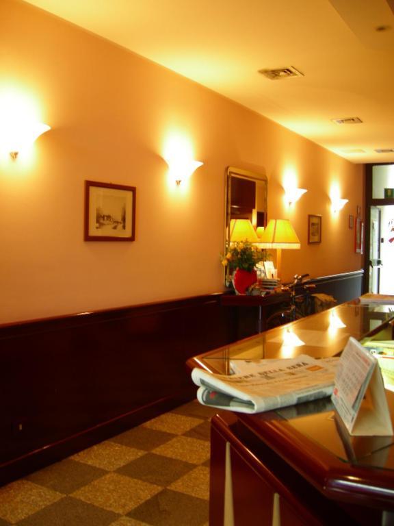 Buenos Aires Hotel Milaan Buitenkant foto