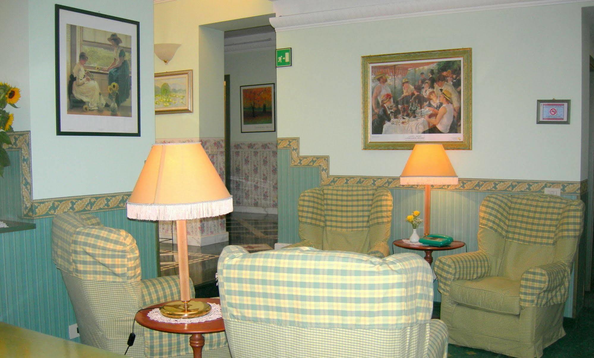 Buenos Aires Hotel Milaan Buitenkant foto