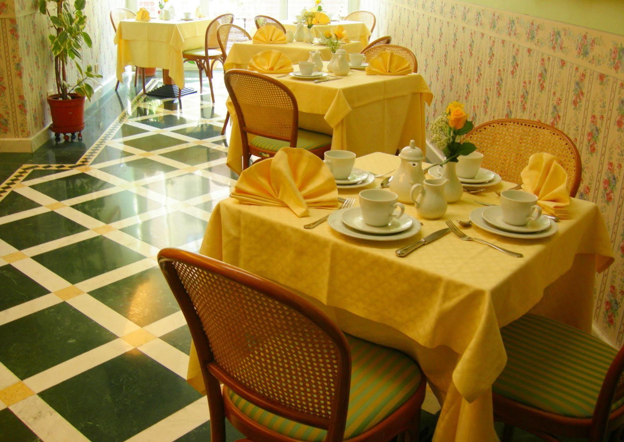 Buenos Aires Hotel Milaan Buitenkant foto